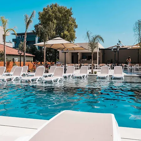 Park Premium 4* Ksamil